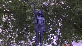 Une statue d'un marchand d'esclaves remplacée par celle d'une manifestante du mouvement Black Lives Matter à Bristol