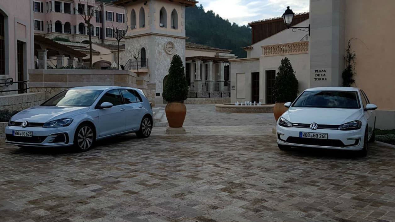 La Golf GTE adopte une face avant légèrement plus agressive que sa cousine 100% électrique. La Golf GTE adopte une face avant légèrement plus agressive que sa cousine 100% électrique.