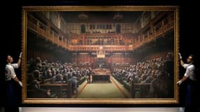 Le tableau "Devolved Parliament" de Banksy, présenté le 27 septembre dernier pendant une conférence de presse à Londres.