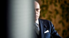 Bernard Cazeneuve à Alger le 6 avril 2017