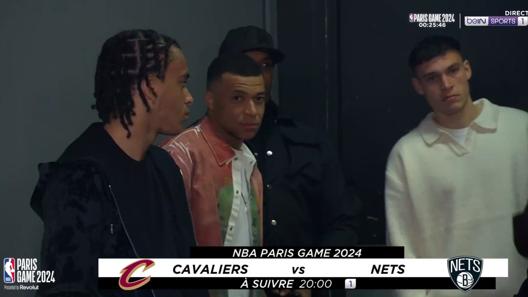Les joueurs du PSG à Berçy pour le match de NBA entre les Nets et les Cavaliers 