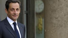 Nicolas Sarkozy a de nouveau affiché mercredi sa fermeté face aux opposants à la réforme des retraites mais cherche le moyen de sortir de la crise par le haut, à moins de 18 mois de l'élection présidentielle de 2012. /Photo prise le 15 octobre 2010/REUTER