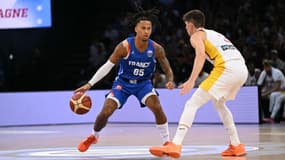 Le Français Matthew Nelson Strazel lors du match de préparation à l'Eurobasket France-Espagne, 16 août 2025