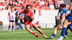 Le Toulousain Ange Capuozzo face à Sale le 6 avril 2025