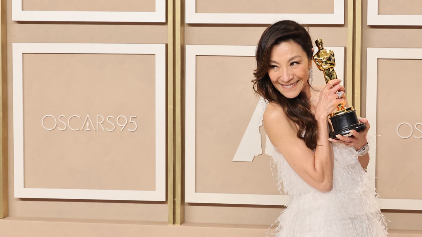Michelle Yeoh Oscars 2023
