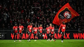 Les joueurs et supporteurs du Stade Rennais, au Roazhon Park (Rennes) le 18 avril 2025