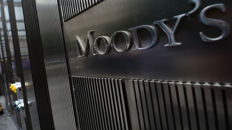 Dette de la France: Moody's confirme la perspective 