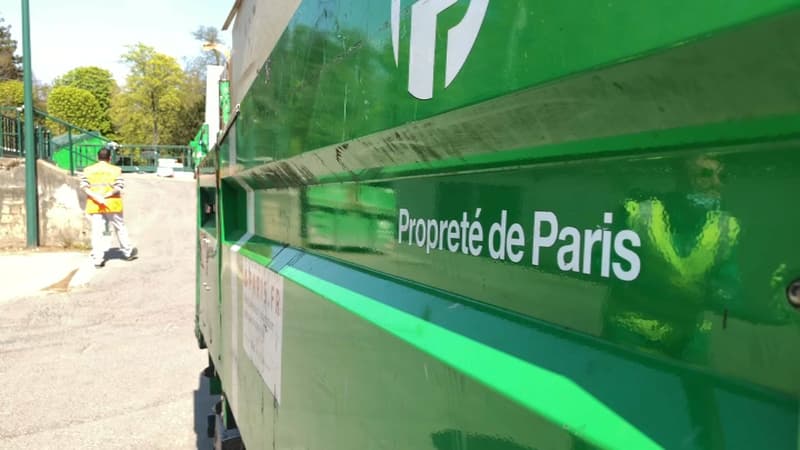 Un véhicule du service municipale de la propreté de Paris. (photo d'illustration)