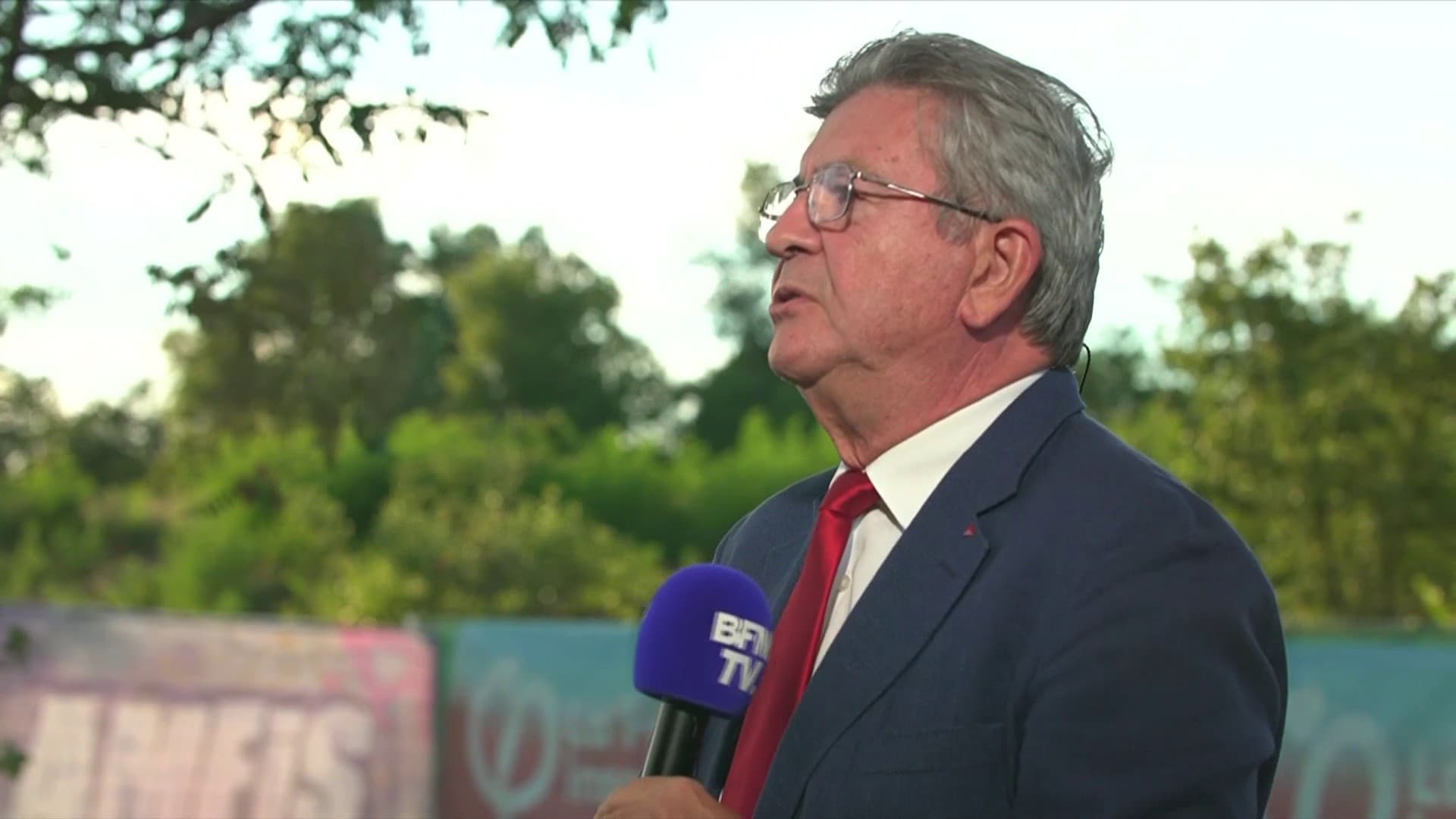UNIVERSITÉS D'ÉTÉ DE LFI: JEAN-LUC MÉLENCHON DÉFEND LE REFUS D'ACCRÉDITATION D'UN JOURNALISTE DU MONDE