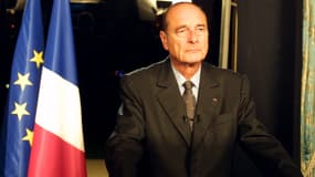 Jacques Chirac s'adresse aux Français lors d'une allocution télévisée depuis l'Elysée, le 7 octobre 2001.