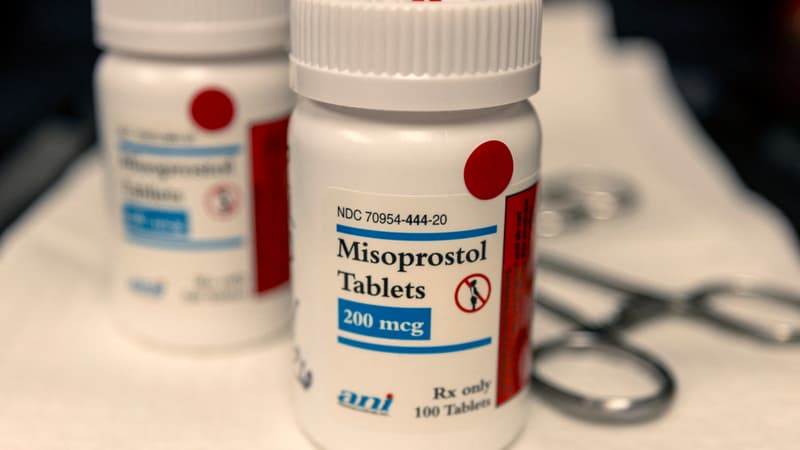 Une femme inculpée de meurtre par la police aux États-Unis après avoir pris des pilules pour provoquer un avortement