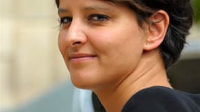 Najat Vallaud-Belkacem, porte-parole du gouvernement et ministre des Droits des femmes, à la sortie du conseil des ministres. Après avoir confectionné un gouvernement paritaire, l'équipe de Jean-Marc Ayrault a annoncé mercredi une série de mesures pour re