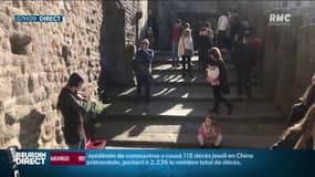 A Carcassonne, les vacanciers se réjouissent de la météo printanière