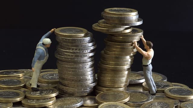 Le gouvernement finlandais envisage de verser à tous ses citoyens 800€ de salaire par mois.