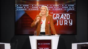 La leader du Rassemblement National Marine Le Pen invitée du Grand Jury RTL LCI Le Figaro le 25 octobre 2020