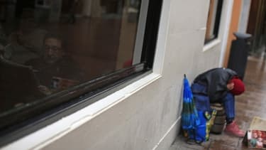 La pauvreté s'est accrue en 2011 en France