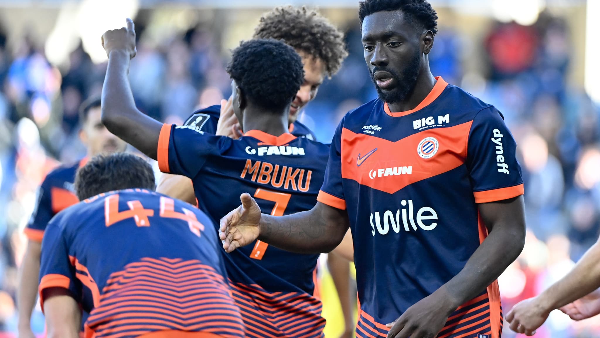 Joueur de Ligue 2 en action durant la saison 2025-2026