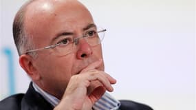 Révélé au grand public par la campagne présidentielle, Bernard Cazeneuve accède au poste de ministre délégué au Budget après avoir été remarqué aux Affaires européennes autant pour son savoir-faire que pour sa loyauté envers François Hollande. L'ancien dé