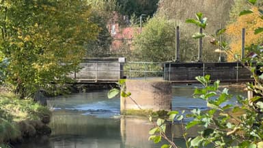 Un cours d'eau à Remilly-Wirquin, dans le Pas-de-Calais.