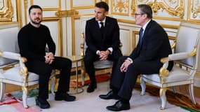 Emmanuel Macron reçoit Volodymyr Zelensky et Keir Starmer à l'Élysée pour un sommet sur l'Ukraine, le 27 mars 2025