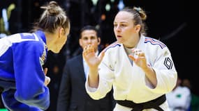 Margaux Pinot, le 22 mai 2024, face à la Hongroise Szabina Gercsak, à Abu Dhabi.