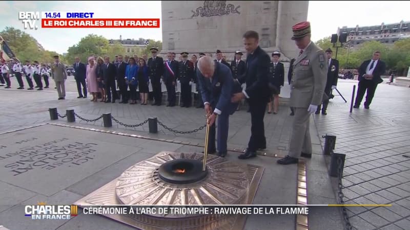 Charles III ravive la flamme du soldat inconnu sous l'Arc de Triomphe