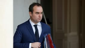 Sébastien Lecornu à la sortie de l'Elysée, le 19 février 2025 à Paris