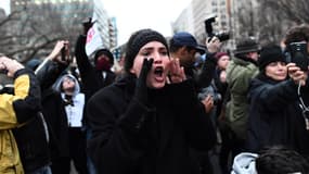 Des manifestants anti-Trump en marge de la cérémonie d'investiture, le 20 janvier 2017, à Washington. 