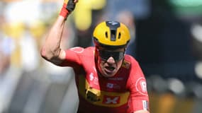 Jonas Abrahamsen lors de sa victoire sur la 11e étape du Tour de France 2025 à Toulouse