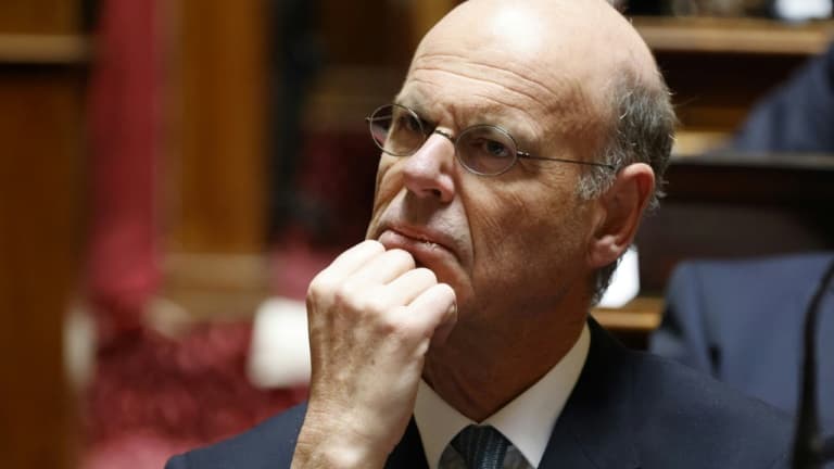 Le ministre de l'Economie Eric Lombard au Sénat, à Paris, le 23 janvier 2025