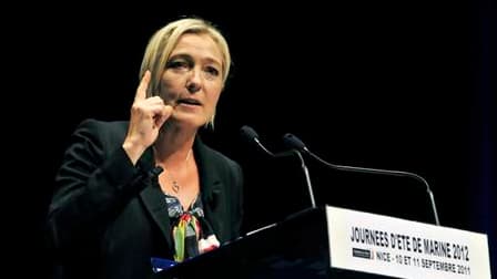 Forte de premiers ralliements, Marine Le Pen a tenté ce week-end à Nice de refaire le terrain perdu pendant l'été dans la course à la présidentielle. Elle a redit son intention de mettre un coup d'arrêt à toute forme d'immigration, du travail ou clandesti