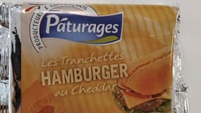 Les tranches pour hamburger au cheddar de la marque Pâturages contiennent du plastique et peuvent entraîner un risque d'ingestion.