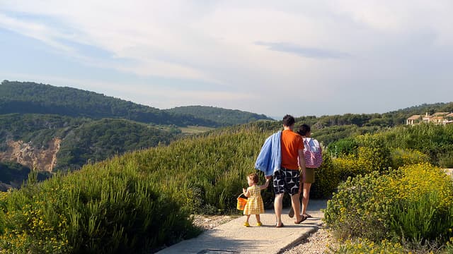 La famille "traditionnelle" reste le modèle majoritaire.