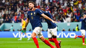 Olivier Giroud célèbre son 50e but chez les Bleus lors de France-Australie