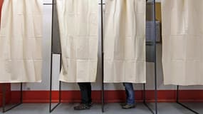 Au PS qui dénonce le manque de mobilisation des pouvoirs publics pour lutter contre l'abstention, le Service d'information du gouvernement (SIG) répond qu'il dépensera 700.000 euros contre 310.000 en 2007 pour inciter les Français à aller voter à la prési