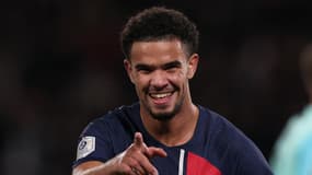 La joie de Warren Zaïre-Emery, buteur contre Montpellier
