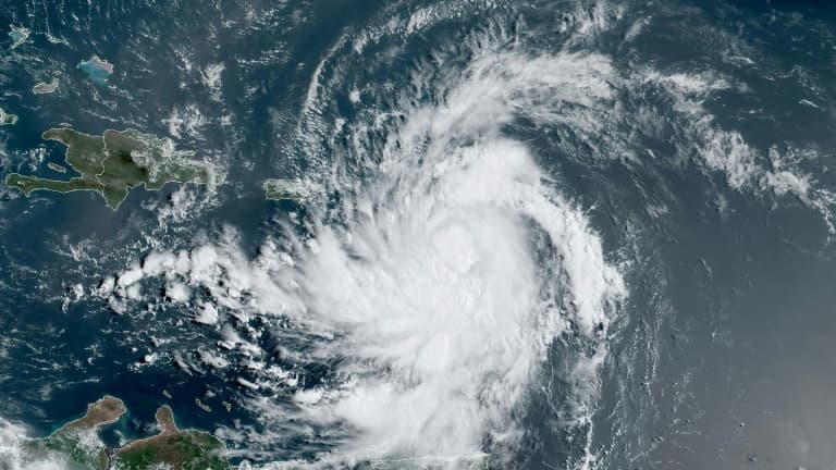 Image satellite de la tempête Ernesto au-dessus des Antilles, le 13 août 2024