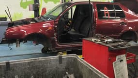 Plus d'un million de voitures ont été mises à la casse en 2017 en France, un chiffre en hausse avec la prime à la conversion.