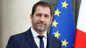 Le porte-parole du gouvernement Christophe Castaner quittant l'Elysée après un conseil des ministres le 4 octobre 2017