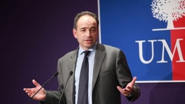 L'UMP propose notamment 43 milliards d'euros de baisse des charges