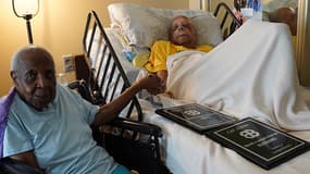 Lyle et Eleanor Gittens détiennent le record du plus long mariage au monde, après 83 ans d'union, paru le 5 novembre 2025