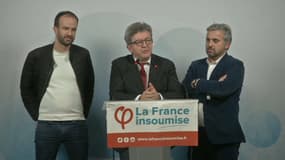 Jean-Luc Mélenchon entouré de Manuel Bompard et Alexis Corbière au siège de La France insoumise à Paris, lundi 9 décembre 2019.