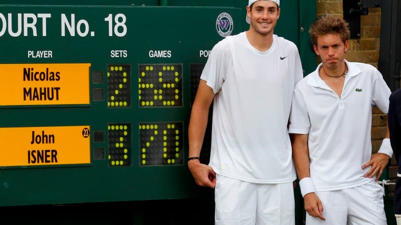 John Isner et Nicolas Mahut après leur épopée héroïque à Wimbledon en 2010.