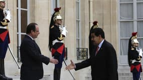 François Hollande a annoncé mercredi vouloir signer un "partenariat élargi" avec le Venezuela, pays dont il a reçu le nouveau président, Nicolas Maduro, en tournée en Europe. Le président français a dit vouloir renforcer les liens politiques, économiques,