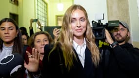 L'influenceuse italienne Chiara Ferragni à son procès à Milan le 4 novembre 2025