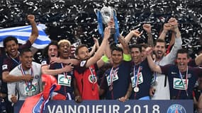 Le PSG soulève la Coupe de France