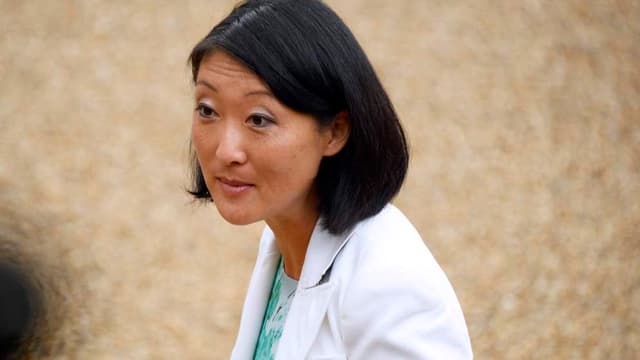 La ministre de la Culture veut examiner toutes les pistes permettant de pérenniser le financement de France Télévisions
