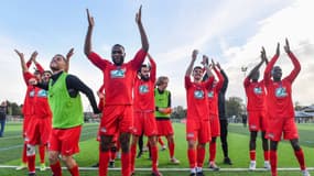 La joie des joueurs de Marcoussis-Nozay-Ville du Bois après leur qualification au 8e tour de la Coupe de France.