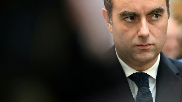 Le Premier ministre Sébastien Lecornu, le 11 octobre 2025 à l'Haÿ-les-Roses, dans le Val-de-Marne