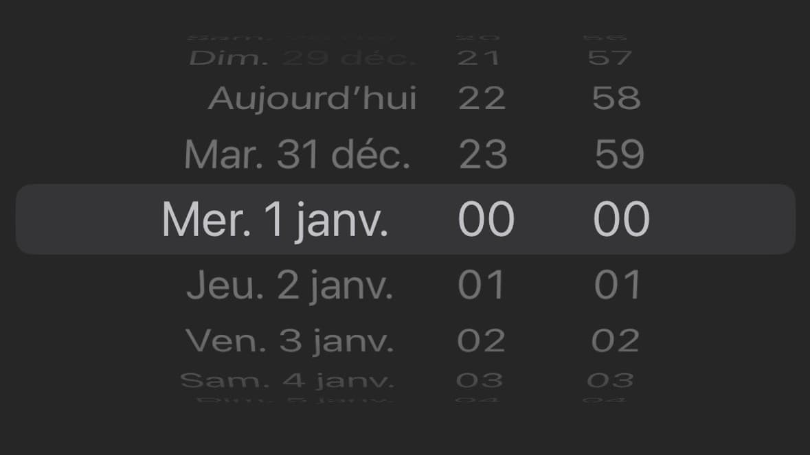 L'utilisateur peut programmer un message jusqu'à 30 jours à l'avance.